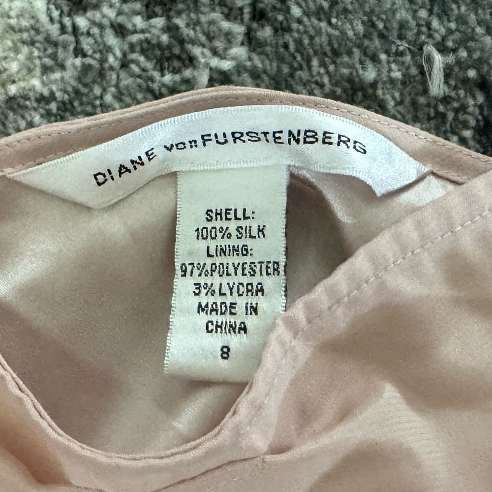 Diane von Furstenberg Silk V-Neck Tank Top * Pink - Picture 4 of 5